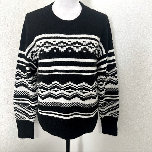 Old Navy Women Small Cozy Pullover Sweater Black Fair Isle Soft Casual Everyday - Picture 1 of 8